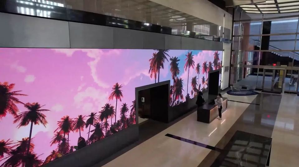 Large Format LCD Displays