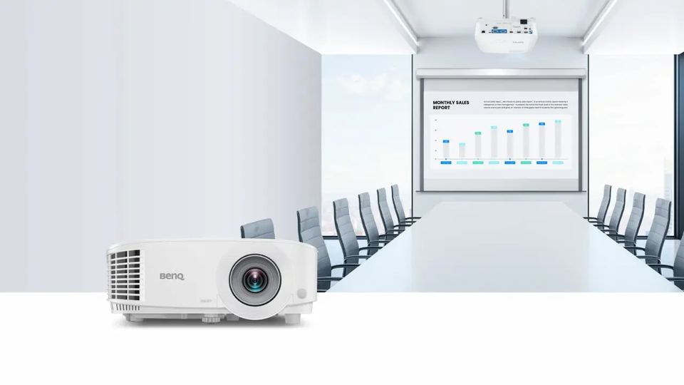 Mid-range level projector BenQ MH733